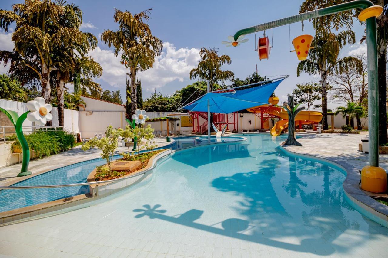 Diroma Resort Com Um Dia No Acqua Park Caldas Novas Eksteriør bilde