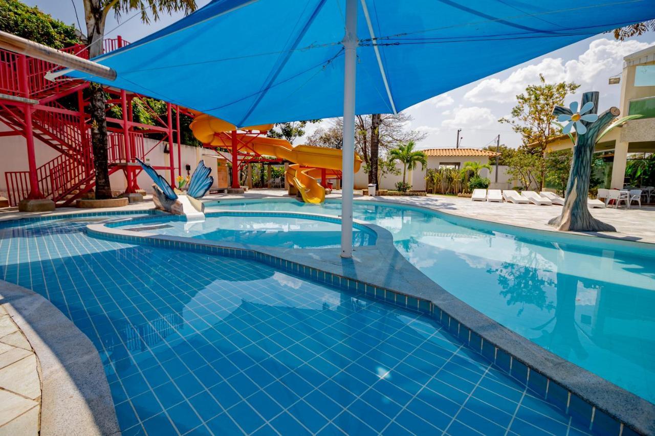 Diroma Resort Com Um Dia No Acqua Park Caldas Novas Eksteriør bilde