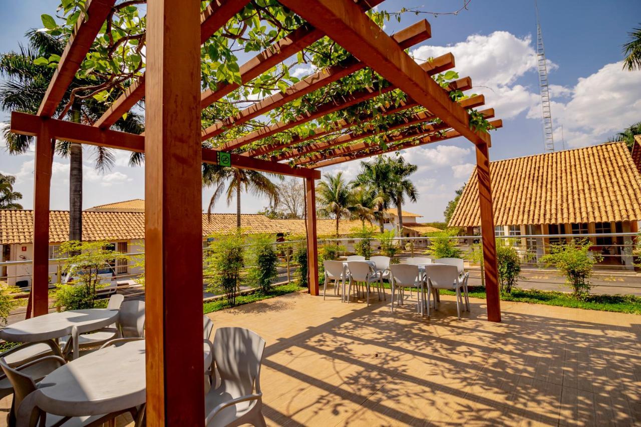 Diroma Resort Com Um Dia No Acqua Park Caldas Novas Eksteriør bilde