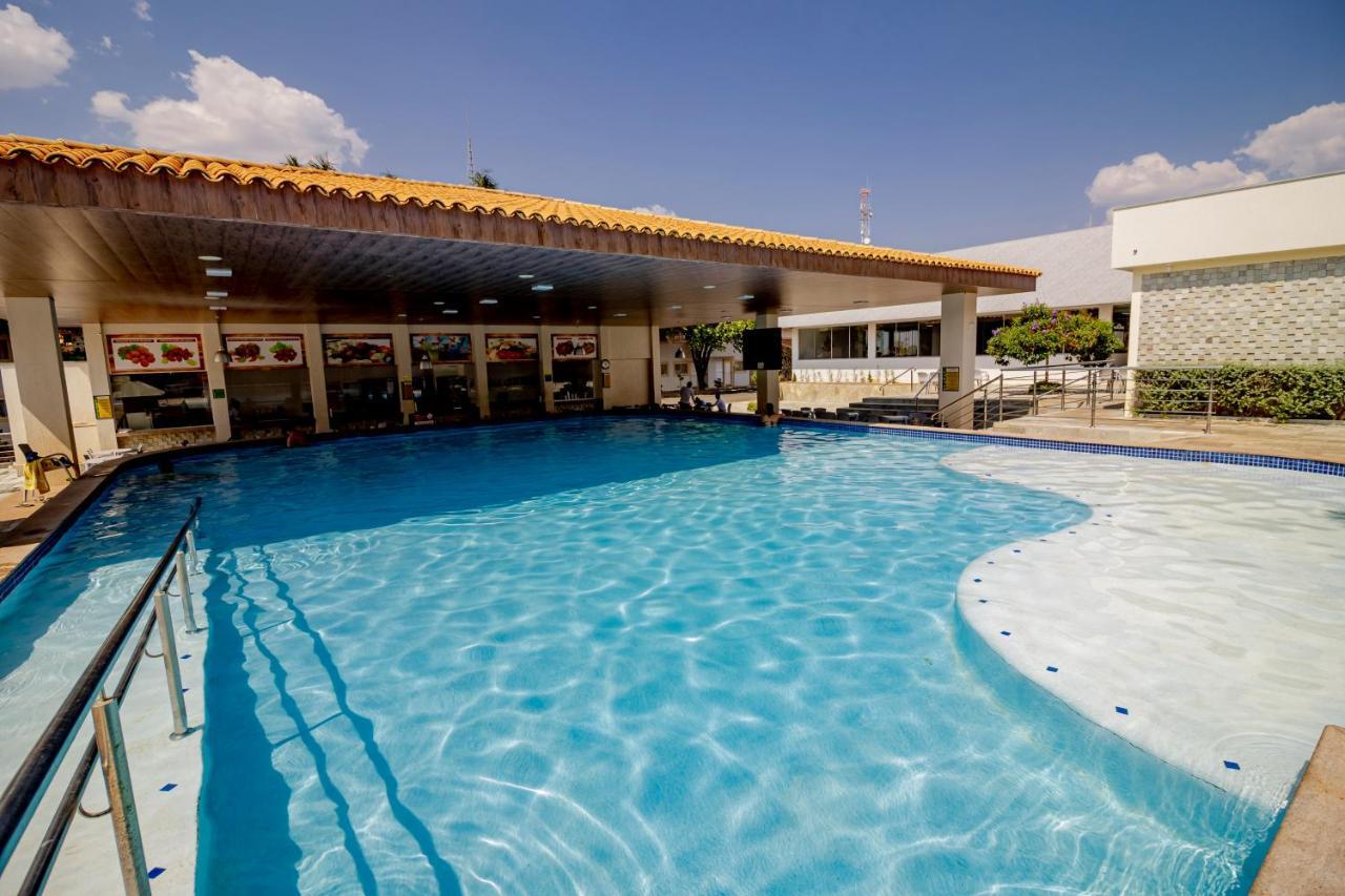 Diroma Resort Com Um Dia No Acqua Park Caldas Novas Eksteriør bilde