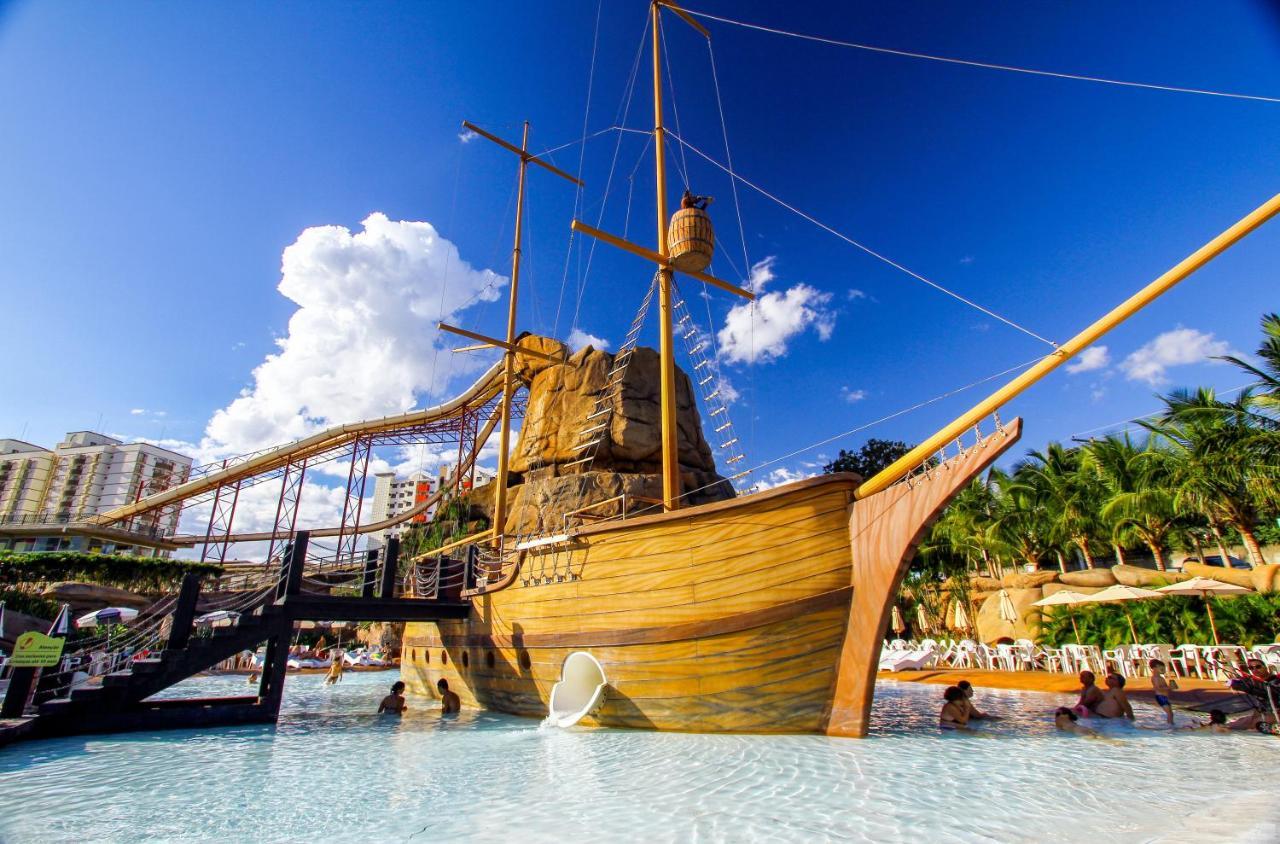 Diroma Resort Com Um Dia No Acqua Park Caldas Novas Eksteriør bilde