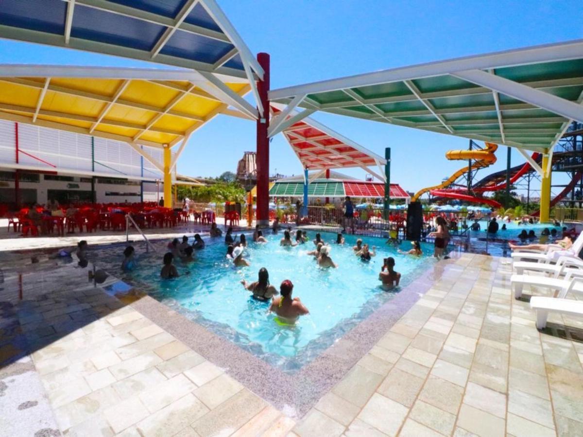 Diroma Resort Com Um Dia No Acqua Park Caldas Novas Eksteriør bilde
